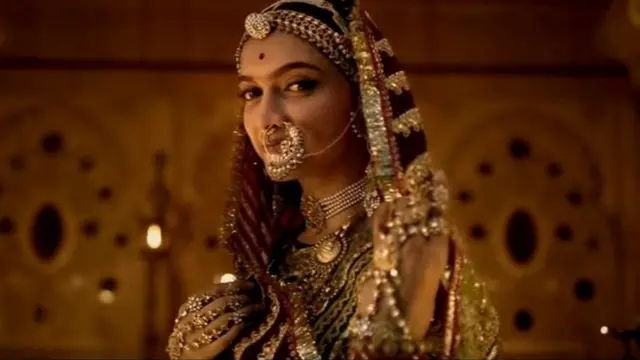 પદ્માવતી ફિલ્મમાં રાણી પદ્માવતીની ભૂમિકામાં દીપિકા પાદુકોણ