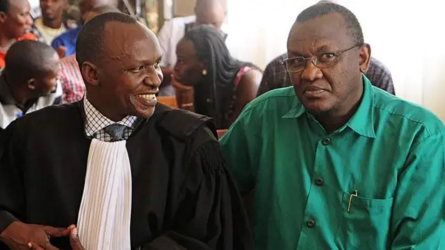 Frank Rusagara (à droite), un général à la retraite, a été arrêté il y a cinq ans.
