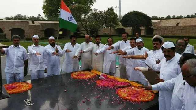 టీడీపీ ఎంపీలు