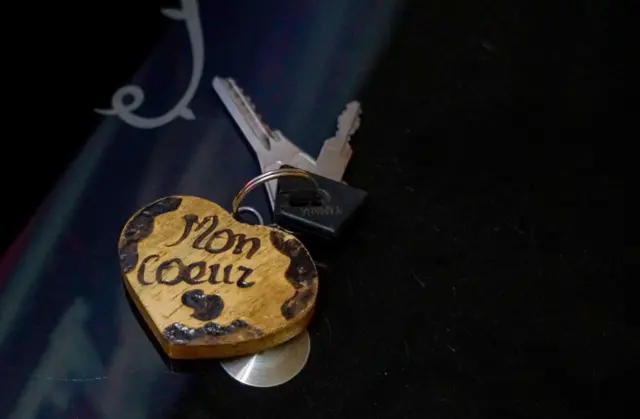 Key ring that says 'my heart'