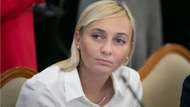 Олександра Устінова