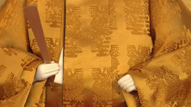 ลวดลายนกฟินิกซ์ หรือ โฮโอ ตามภาษาญี่ปุ่น