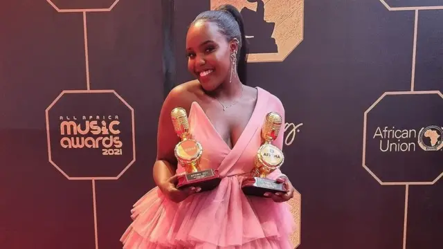 Nikita Kering win two awards