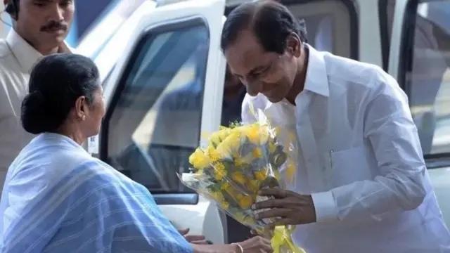 மம்தா பேனர்ஜி மற்றும் க. சந்திரசேகர் ராவ்