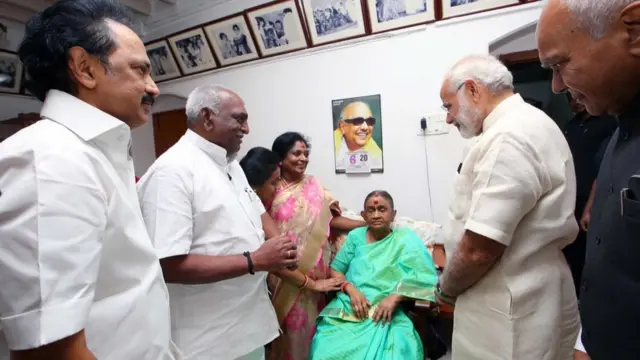 கருணாநிதியைச் சந்தித்து நலம் விசாரித்தார் பிரதமர் நரேந்திர மோதி