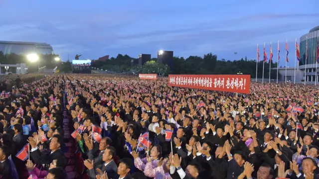 올해 9.9절 열병식에선 대륙간탄도미사일(ICBM)을 비롯한 전략무기가 등장하지 않았다