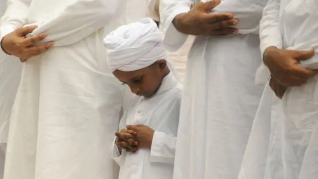 సౌదీ తమ దేశంలోని మసీదులను మూసేసింది