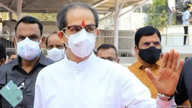 मुख्यमंत्री उद्धव ठाकरे अधिवेशनाच्या पहिल्या दिवशी विधीमंडळात उपस्थित होते.
