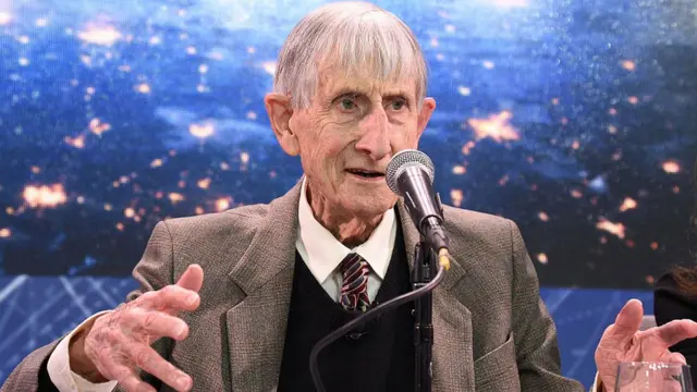Freeman Dyson