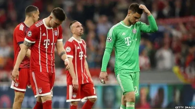 Wachezaji wa Bayern baada ya kulzwa na nyumbani na Real Madrid