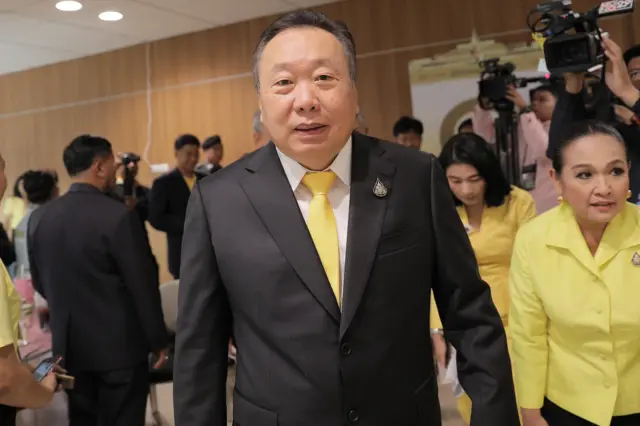 สุชาติ ตันเจริญ