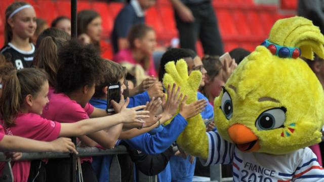 Women's World Cup mascot salute fans in France