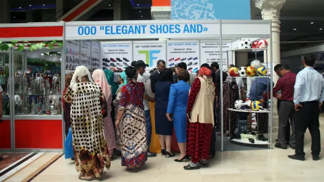 Душанбедаги Ўзбекистон маҳсулотлари кўргазмаси