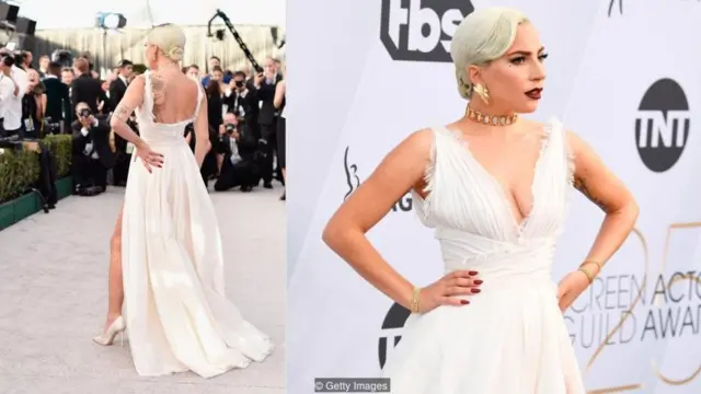 Lady Gaga mengenakan Dior haute couture pada Screen Actors Guild Awards ke-25, 27 Januari lalu.