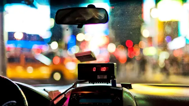 Благодаря работе на Uber одна пара отложила 17 000 долларов за семь месяцев