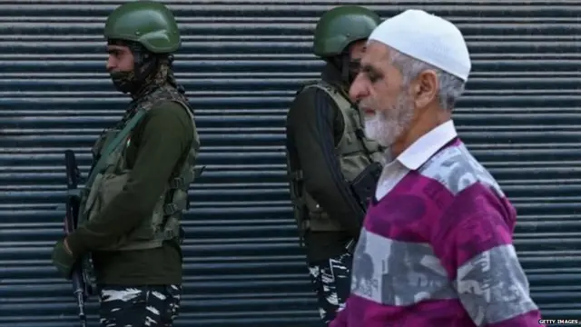 कश्मीर दौरा