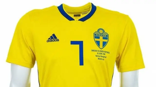 پیراهن تیم سوئد