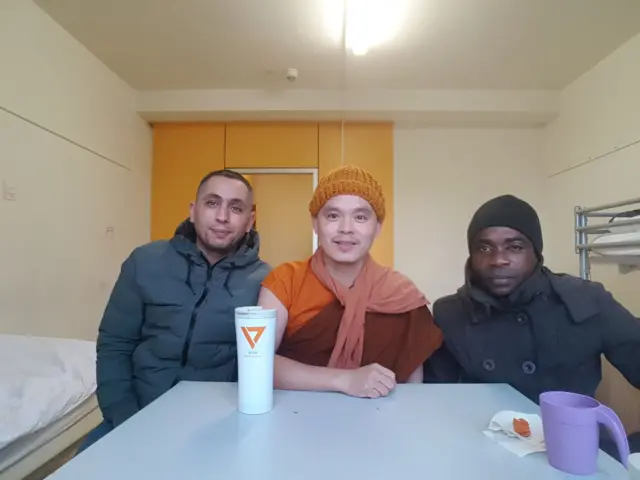 พระปัญญา กับผู้ขอลี้ภัย