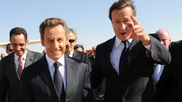 Nicolas Sarkozy ve David Cameron