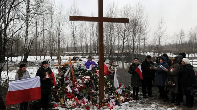 Пам'ятні заходи на місці падіння літака поблизу Смоленкська