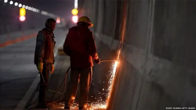 बोगद्याचं काम