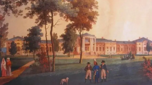 Фасад колишнього палацу в Яготині