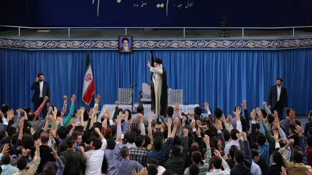 آیت الله خامنه ای