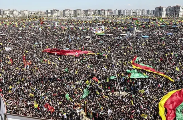 احتفالات الأكراد في ديار بكر بتركيا. 2014