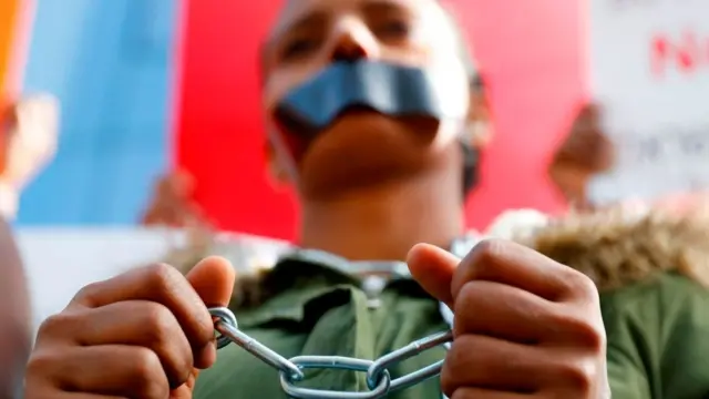 afrikalı protestocu