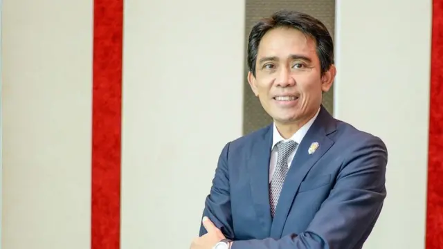 นายวรวุฒิ กาญจนกูล นายกสมาคมธุรกิจรับสร้างบ้าน