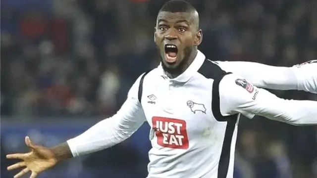 Malgré un but du guinéen Abdoul Camara, Guingamp n'a pas réussi à battre Angers (match nul 1-1)