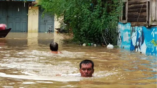 ဘားအံ, ဈေး,ရေကြီးမှု ,ကရင်