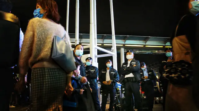 現場大批警員戒備。