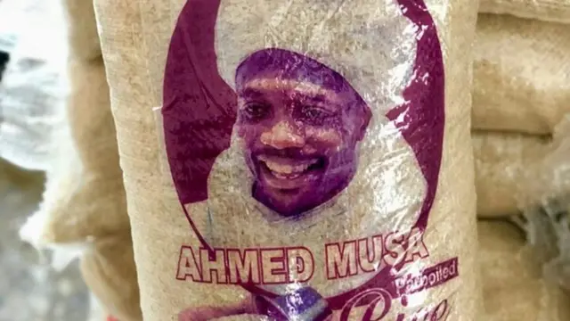 Apo irẹsi pẹlu aworan Ahmed Musa