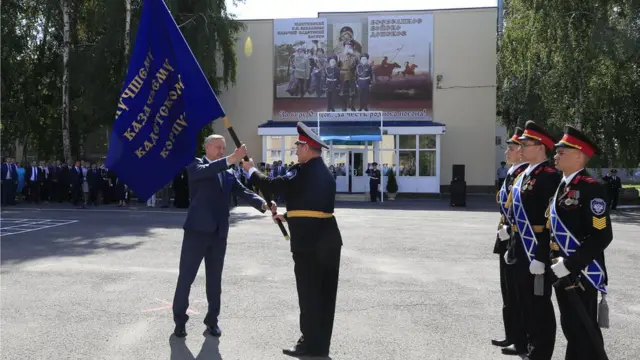 Полпред Беглов 10 лет занимался казачеством, потому что так велел президент. Сентябрь 2017 г.
