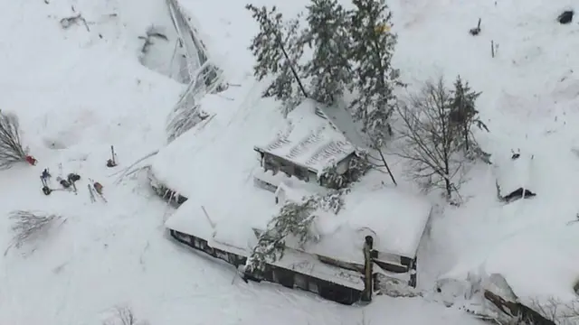 El hotel sepultado por la avalancha