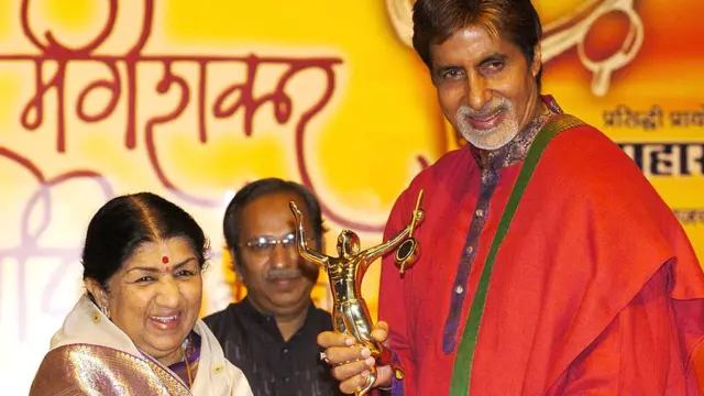 લતા મંગેશકર અમિતાભ બચ્ચન સાથે