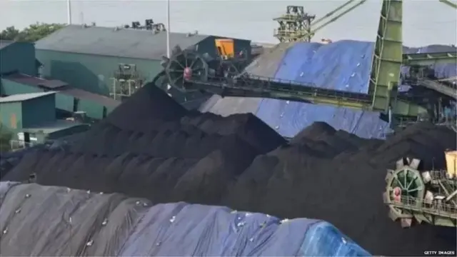 પાકિસ્તાન, ખનીજ તેલ