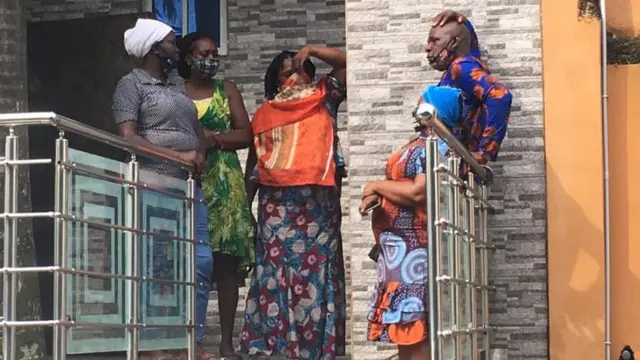 Awọn abanikẹdun nile Braimoh