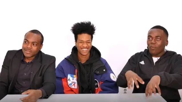 "저희는 섞이면 바로 섞고 하는거니까. 부모님은 말을 하는게 어려워요. 9년동안 살면서 한국어를 저희만큼 못하세요"