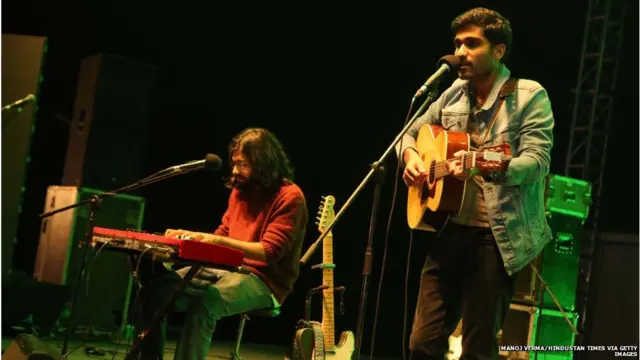 प्रतीक कुहाड़