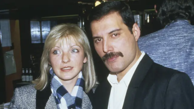 Freddie Mercury e Mary Austinme mostre os gols da copa do mundo de 20241985