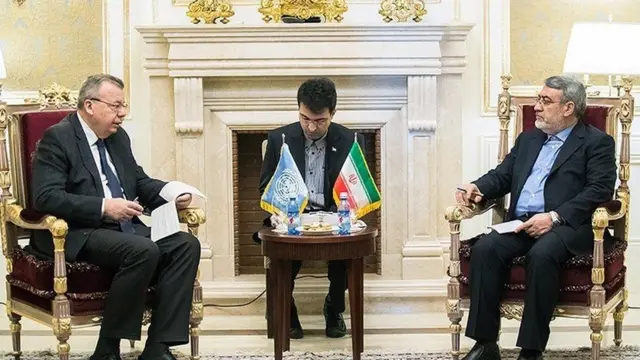 رحمانی فضلی، وزیر کشور ایران، و یوری فدوتوف، معاون دبیرکل سازمان ملل و مدیر اجرایی دفتر مبارزه با جرم و مواد مخدر سازمان ملل