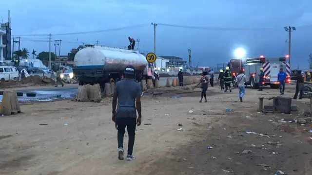 Ọkọ elepo to da epo silẹ