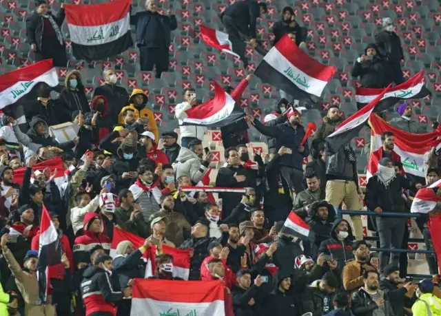 بازی فوتبال ایران و عراق در استادیوم آزادی