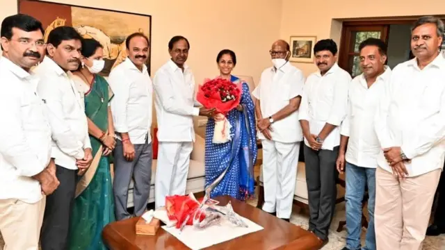 शरद पवार, प्रकाश राज