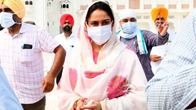 ஹர்சிம்ரத் கெளர் பாதல்