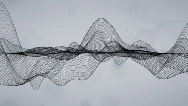 ઘ્વનિના વલય (ક્રેસ્ટસ) અને પરવલય (ટ્રોફ્સ) દર્શાવતી પ્રતીકાત્મક તસ્વીર