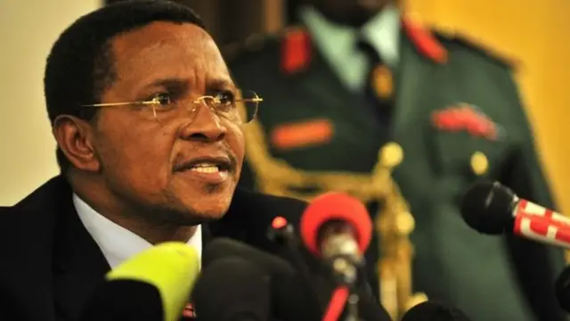 Rais wa zamani wa Tanzania jakaya mrisho Kikwete