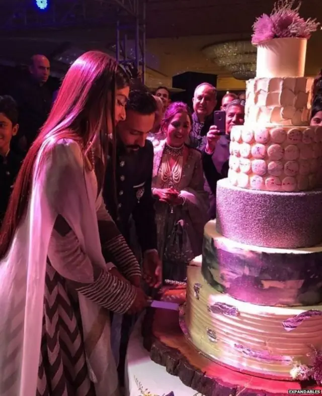 सोनम कपूर आणि आनंद आहुजाच्या लग्नाचं रिसेप्शन